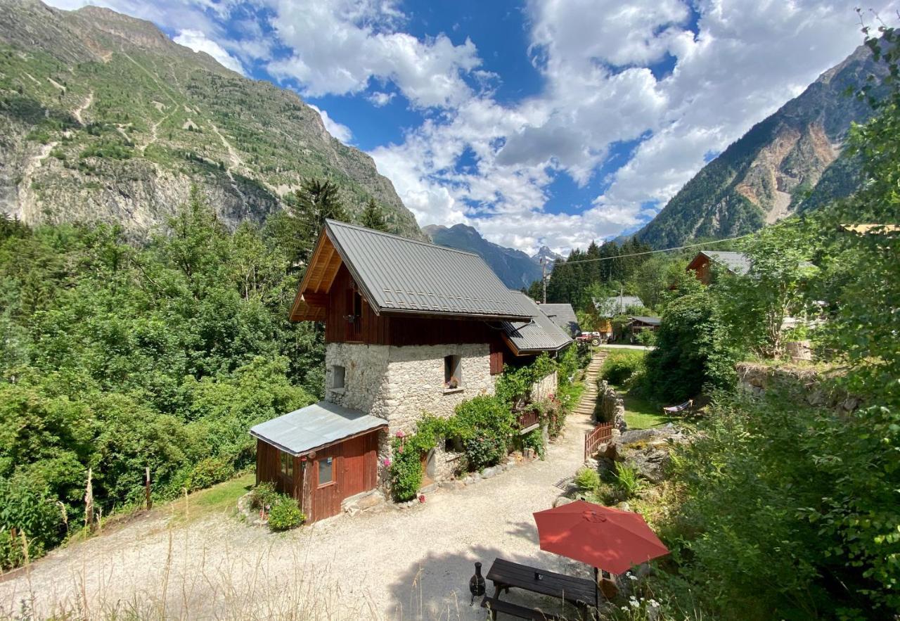 Ecrins Lodge Le Bourg-d'Oisans Exterior photo