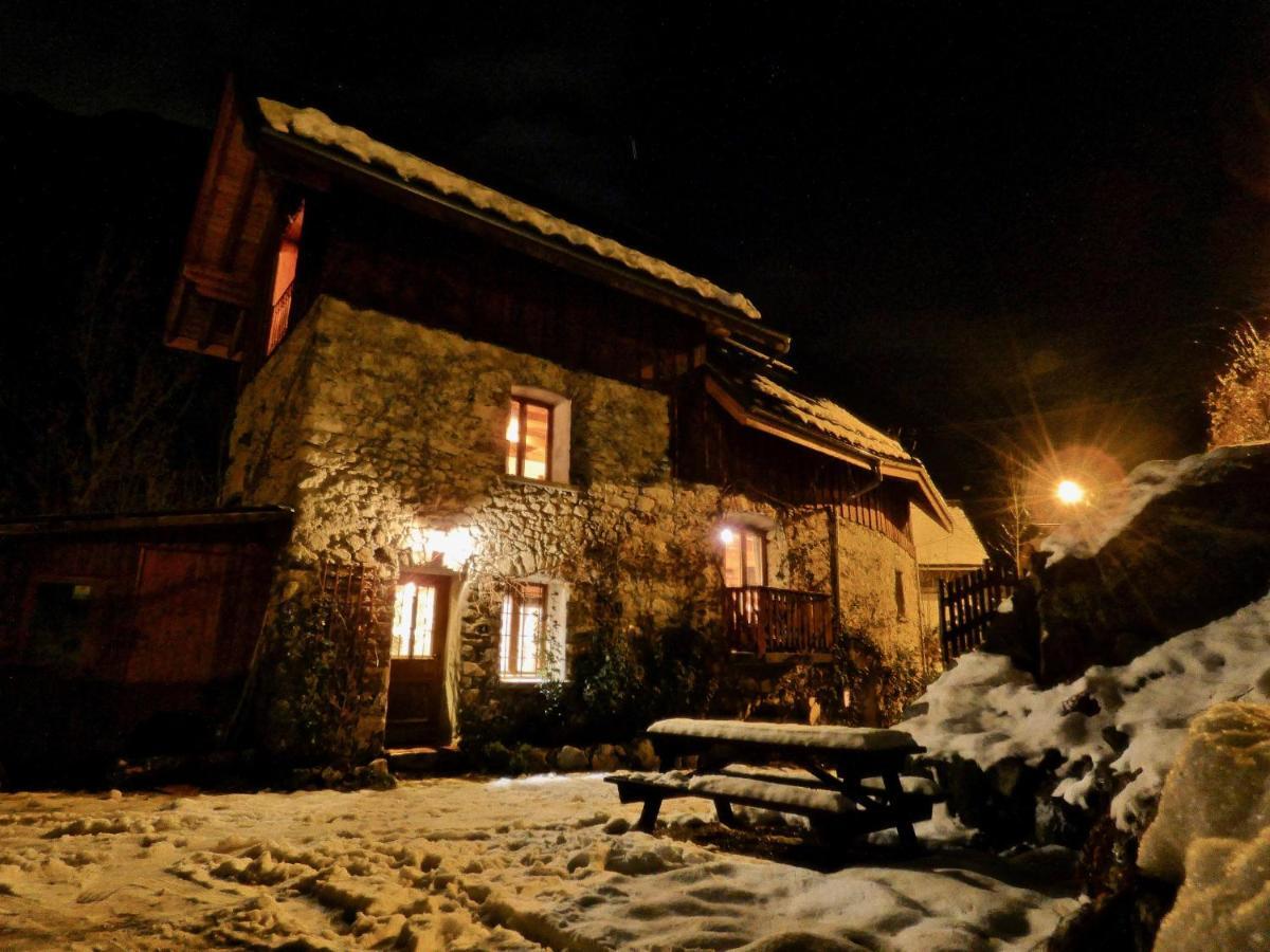 Ecrins Lodge Le Bourg-d'Oisans Exterior photo